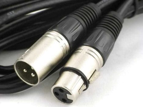 Mikrofonu ses kartına bağlamak için XLR Kablo Ev Stüdyosu