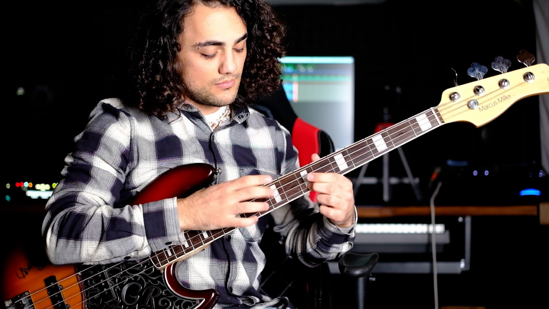 2. Bas Gitarda Tapping Tekniği (GR Çağdaş)